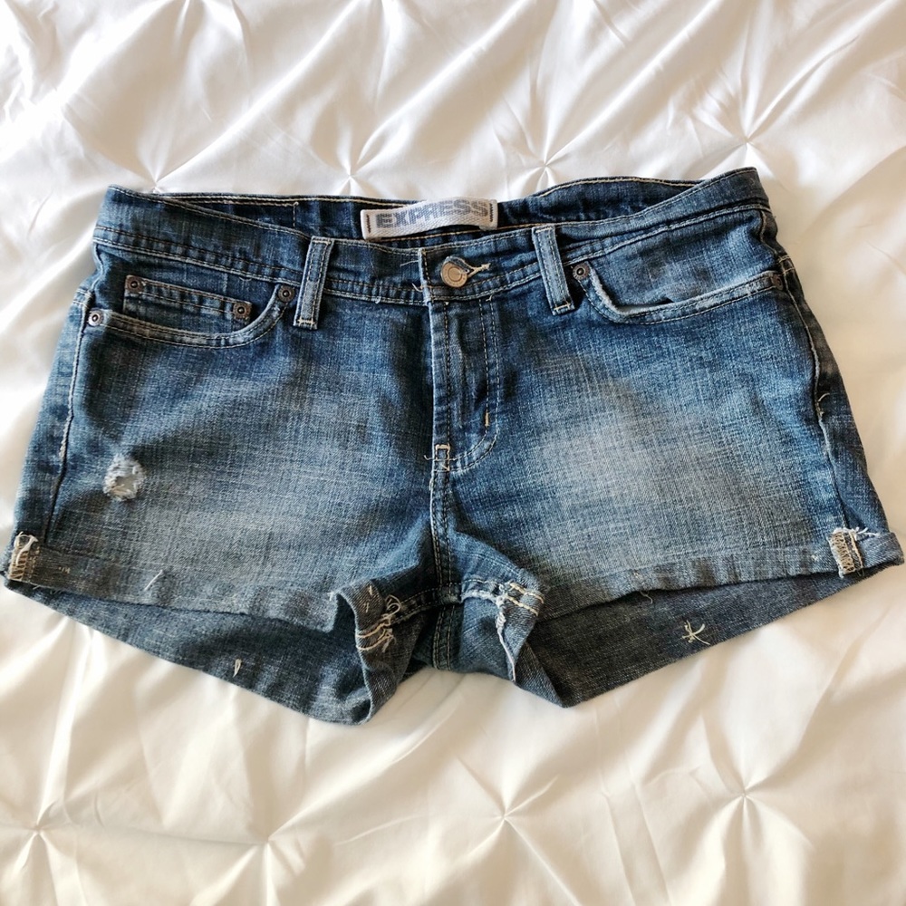 Express Precision Fit Cetine Denim Shorts